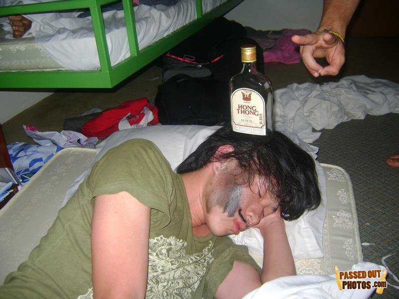 Cheating Amateur Passed Out